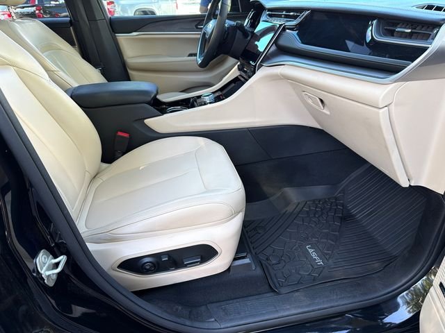 Used 2023 Black Jeep Limited image 13