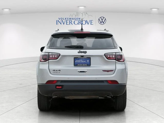 Used 2024 Silver Jeep Trailhawk image 6