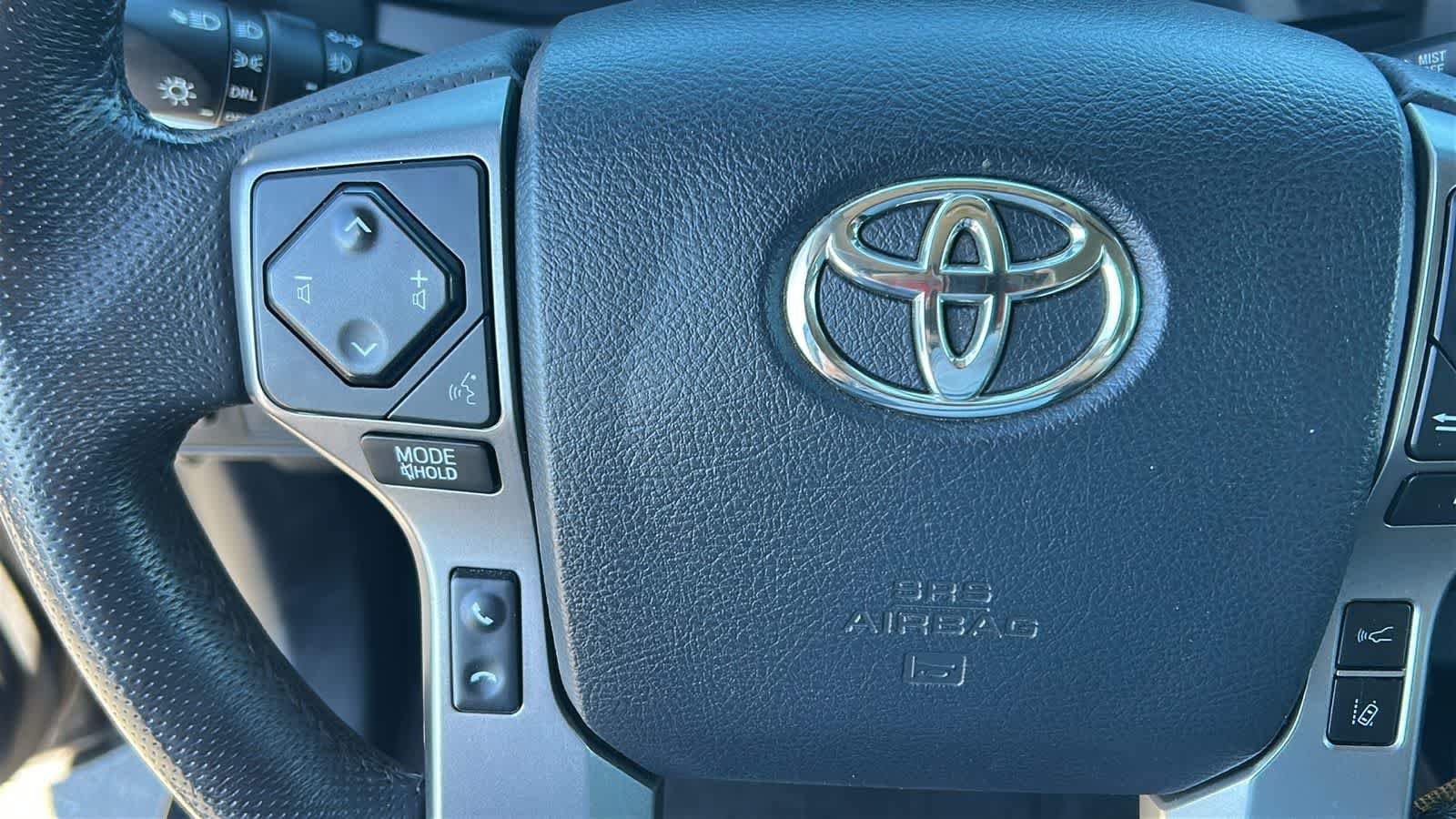 Used 2019 Midnight Black Metallic Toyota SR5 image 19