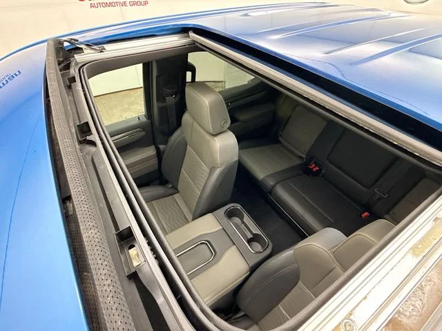 Used 2022 Blue Chevrolet ZR2 image 24