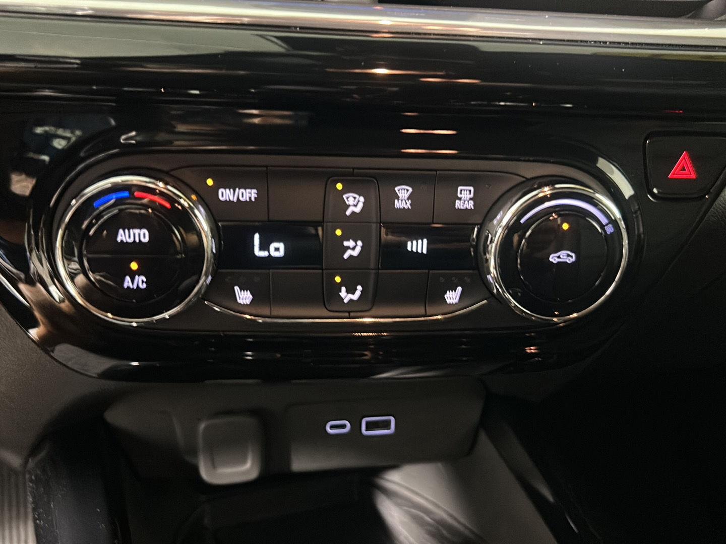 Used 2024 Cacti Green Chevrolet 2RS image 19