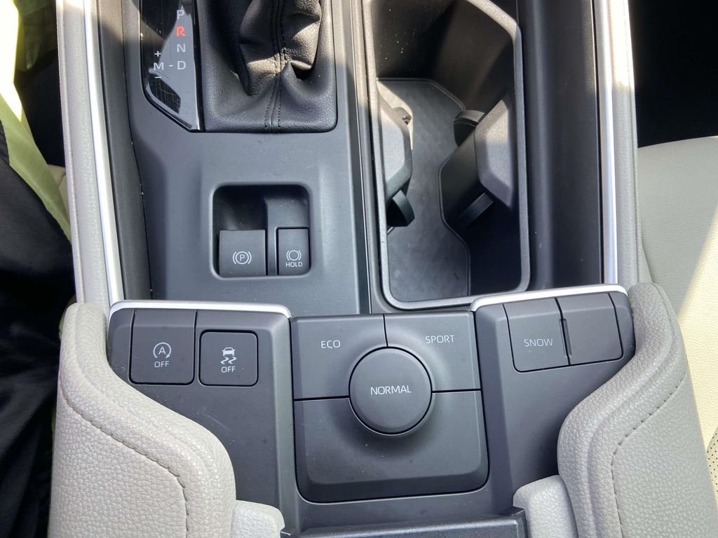 Used 2025 Red Toyota XLE image 24