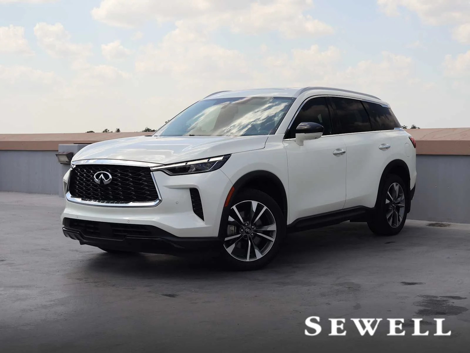 2023 INFINITI QX60 LUXE