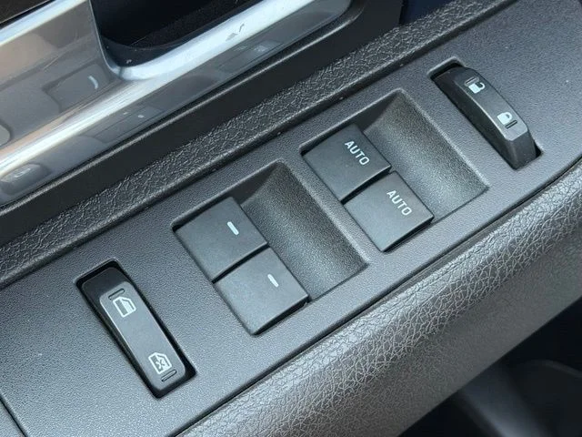 Used 2014 Oxford White Ford SVT Raptor image 18