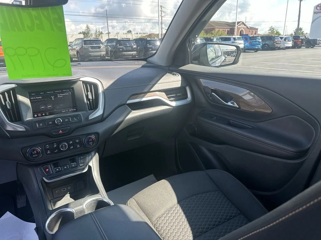 Used 2020 Gray GMC SLE image 11