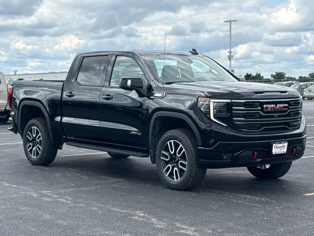 2026 GMC Sierra 1500 AT4 - Photo 6
