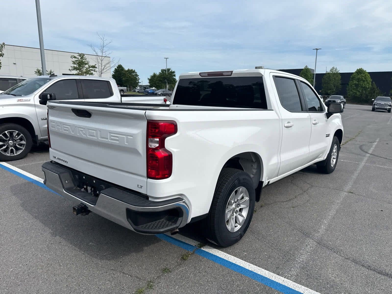Used 2020 Summit White Chevrolet LT image 3