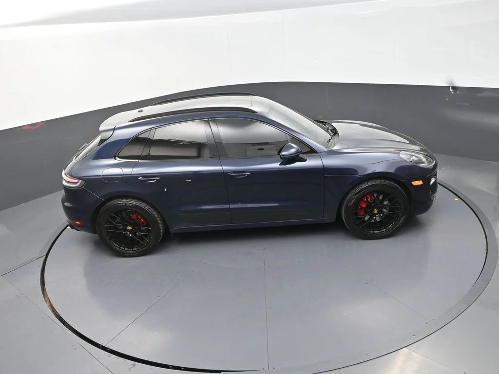 Used 2021  Porsche GTS image 20