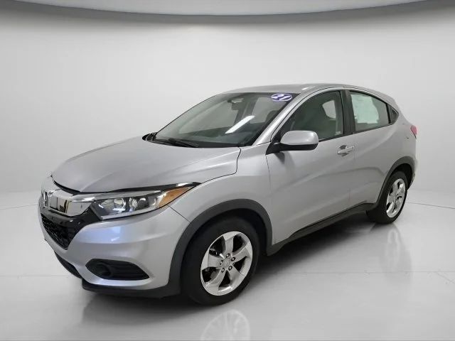 Certified Used 2021 Lunar Silver Metallic Honda LX image 3