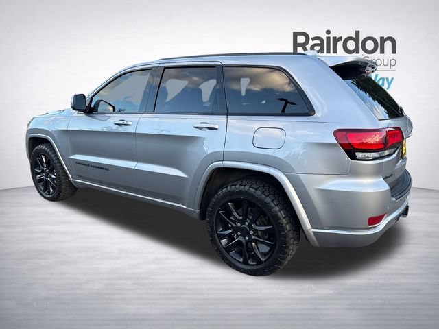 Used 2021 Billet Silver Metallic Clearcoat Jeep Laredo X image 5