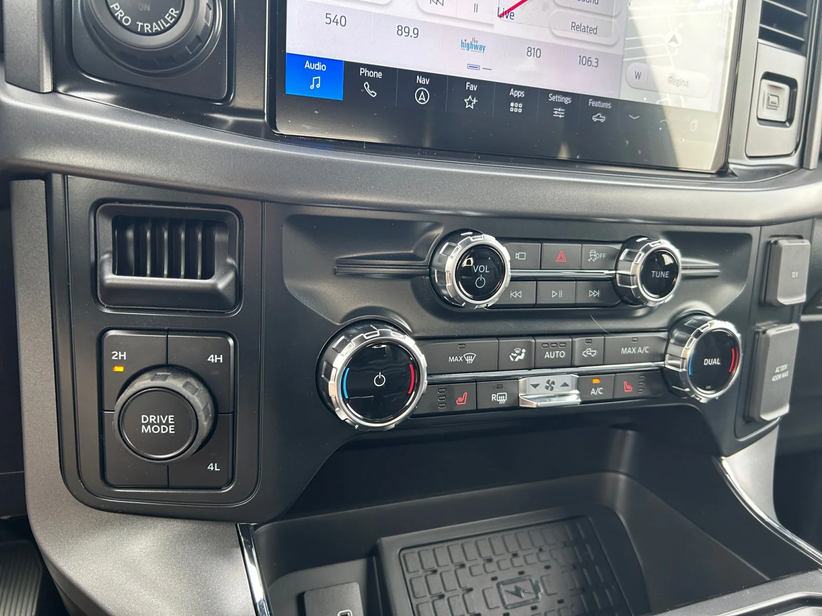 New 2026 Carbonized Grey Metallic Ford XLT image 22