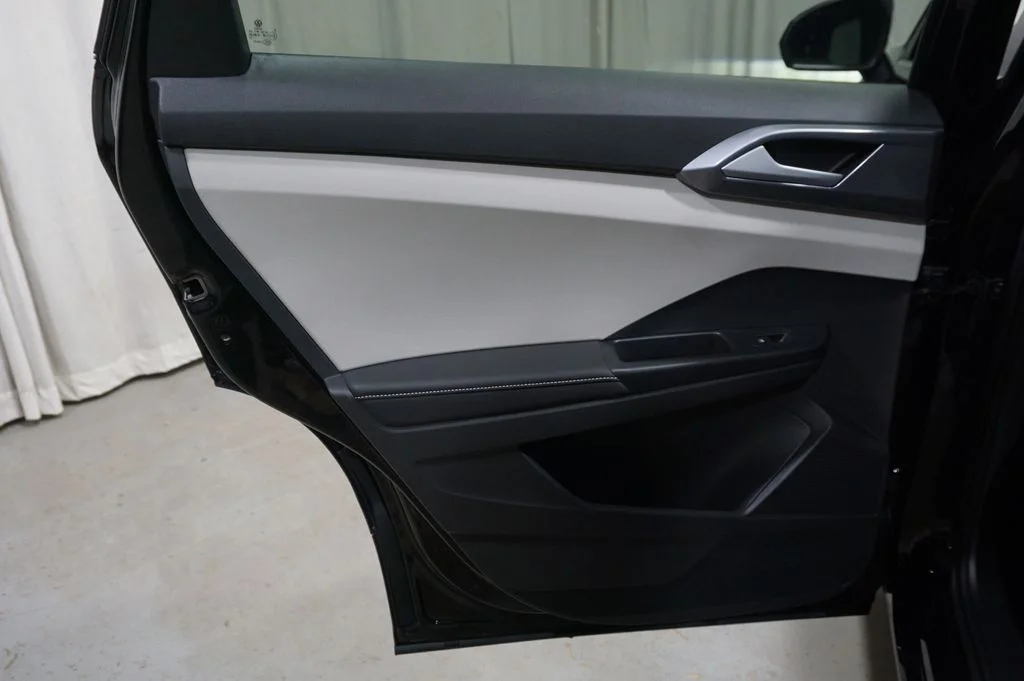 New 2026 Black Volkswagen 1.5T SEL image 22
