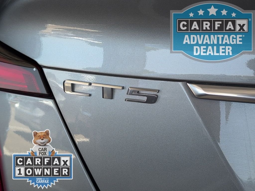 Used 2024 Silver Cadillac Luxury image 8