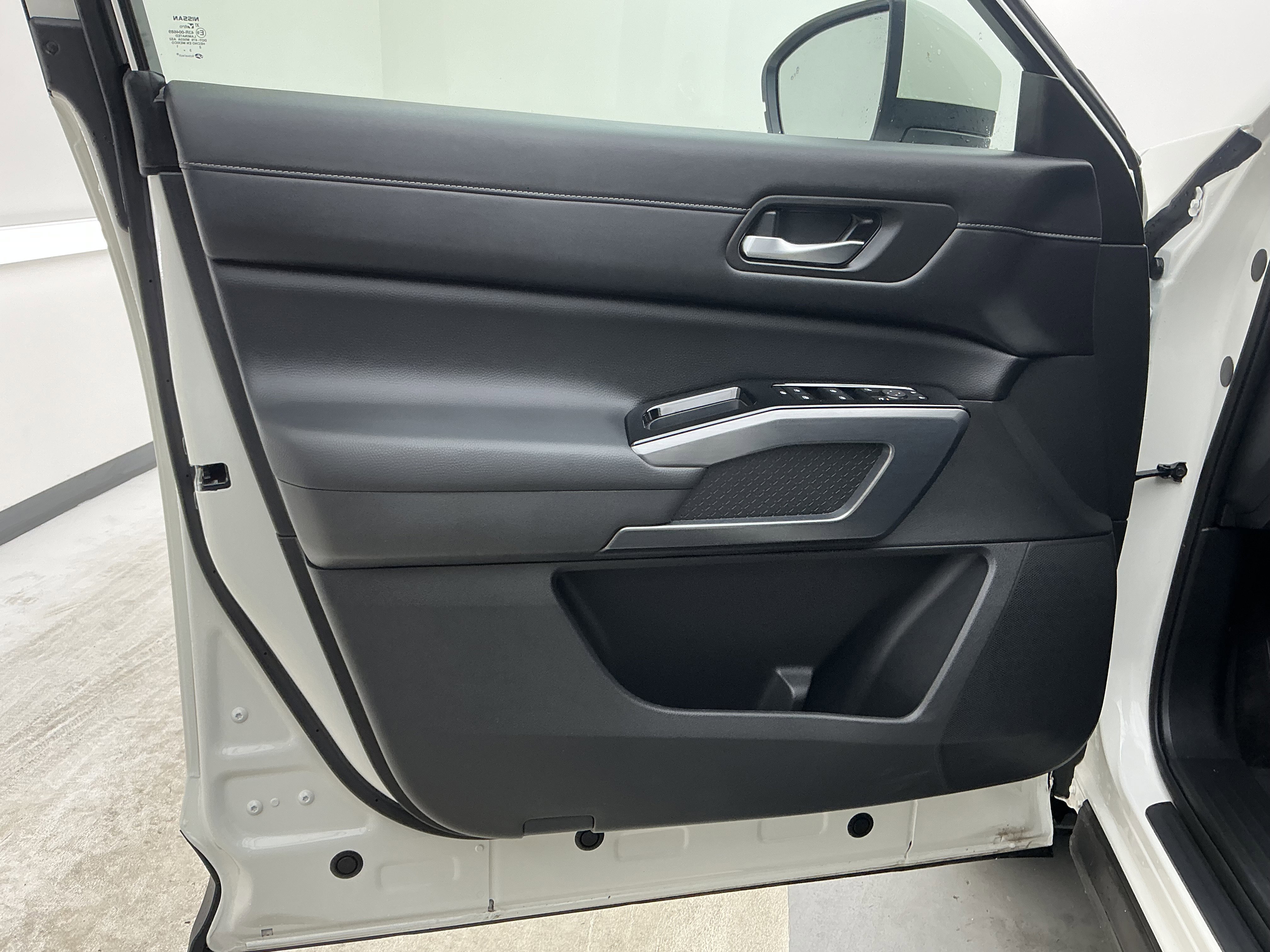 2024 Nissan Pathfinder SL - Photo 16