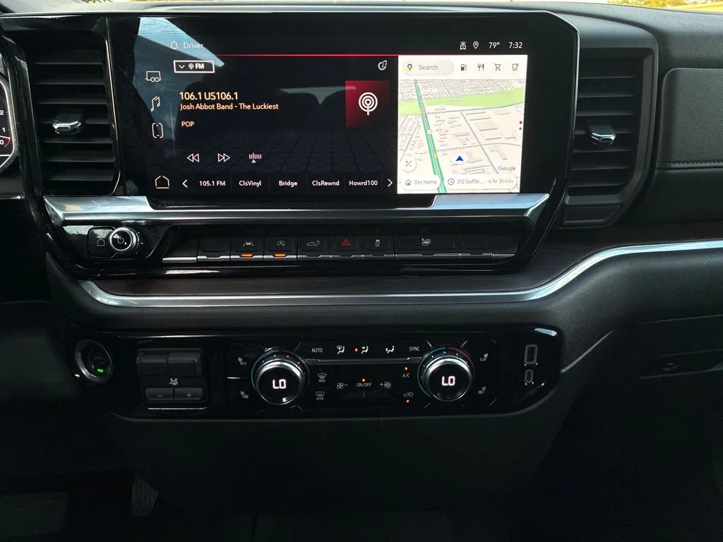 Used 2025 Black GMC SLT image 19
