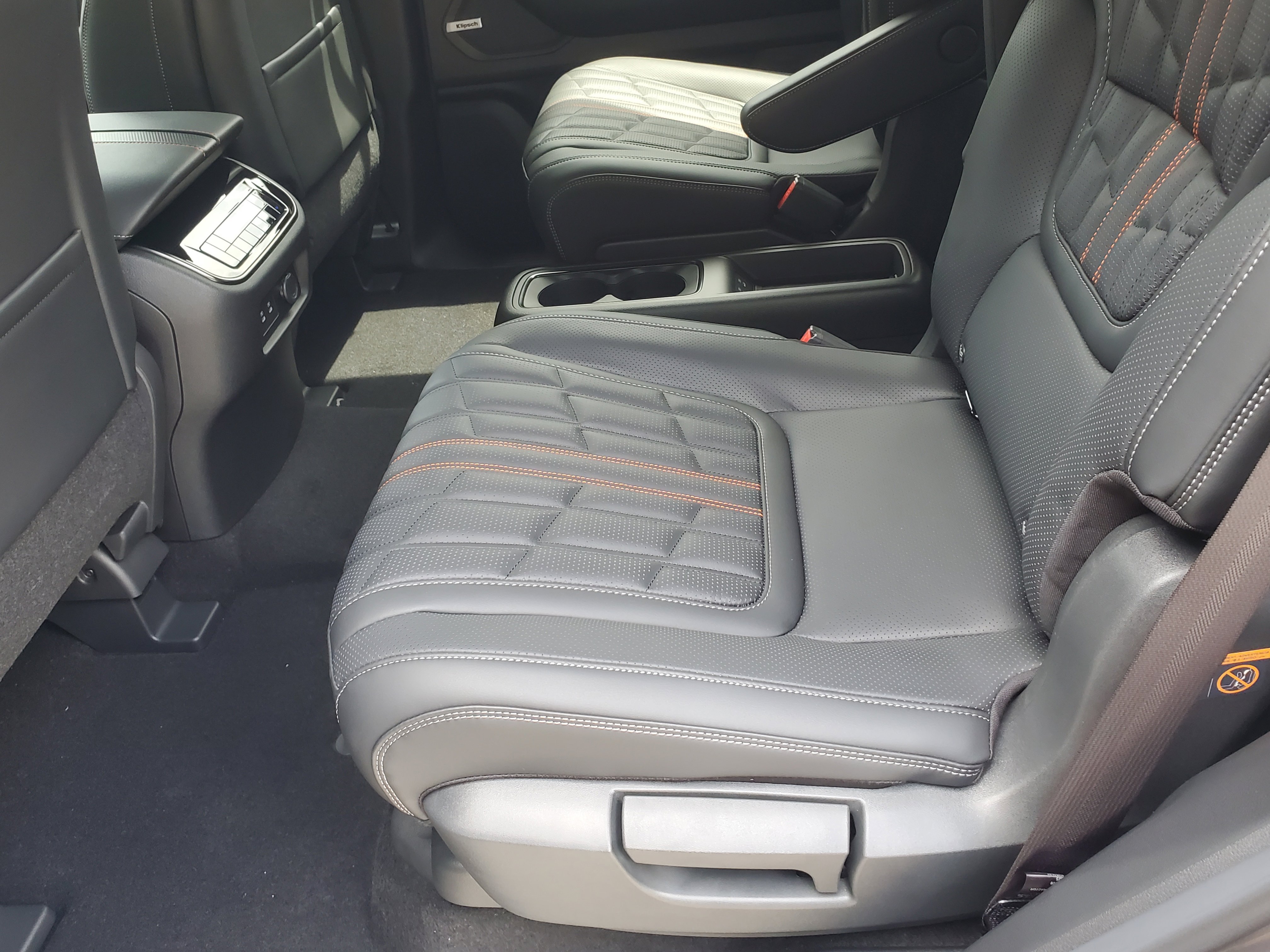 2026 Nissan Armada PRO-4X - Photo 17