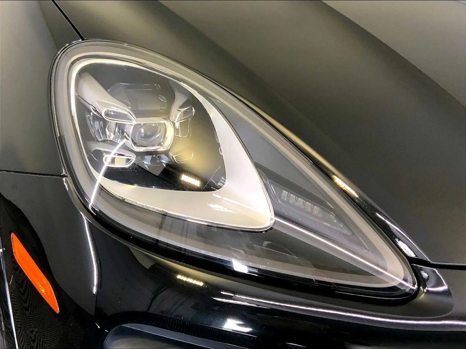 Certified Used 2023 Chromite Black Metallic Porsche  image 12