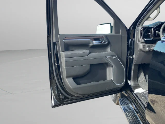 2026 GMC Sierra 1500 SLT - Photo 26