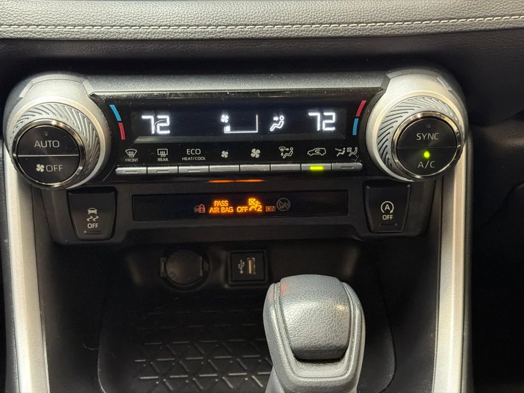 Used 2023 White Toyota XLE image 18