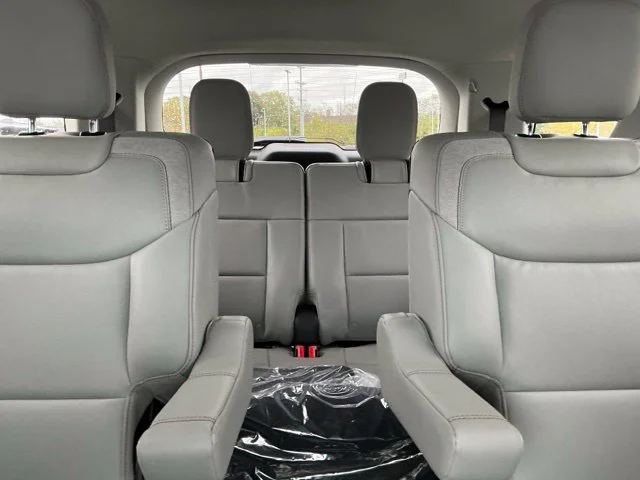 New 2026 Vapor Blue Metallic Ford Active image 44