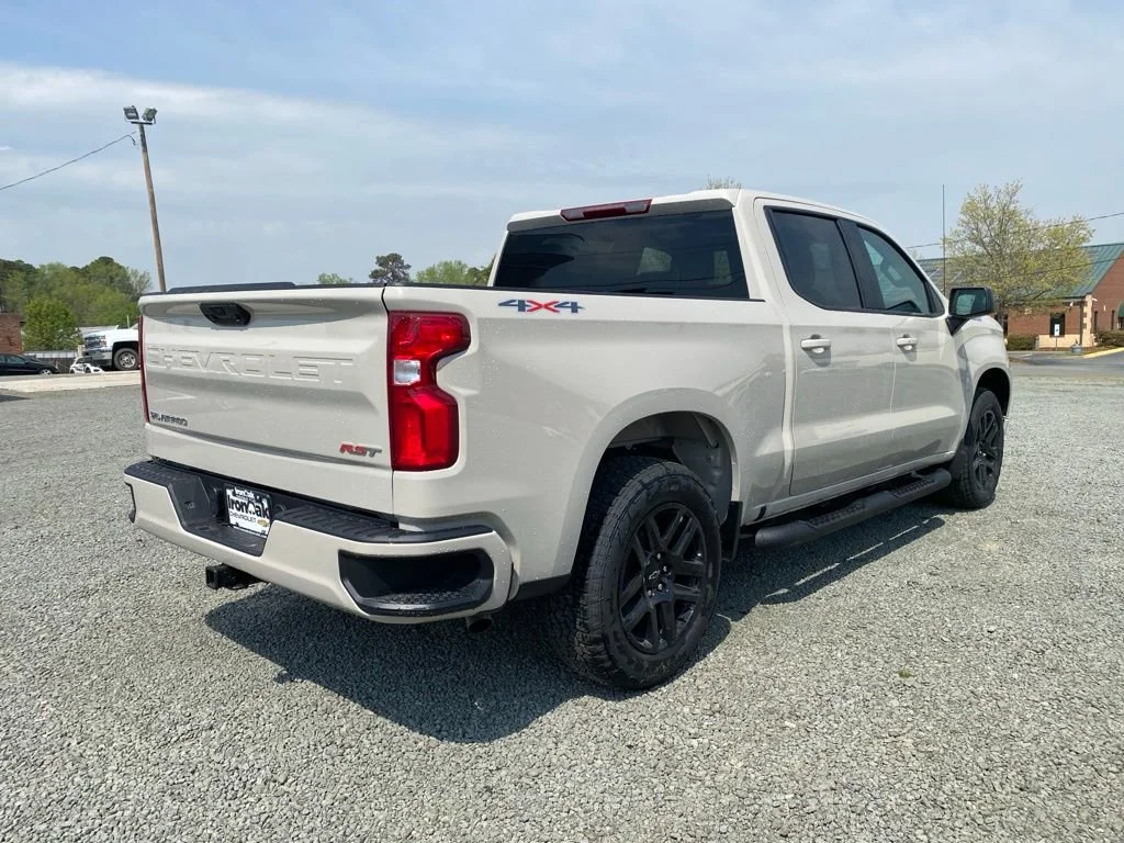 New 2026 White Sands Chevrolet RST image 3