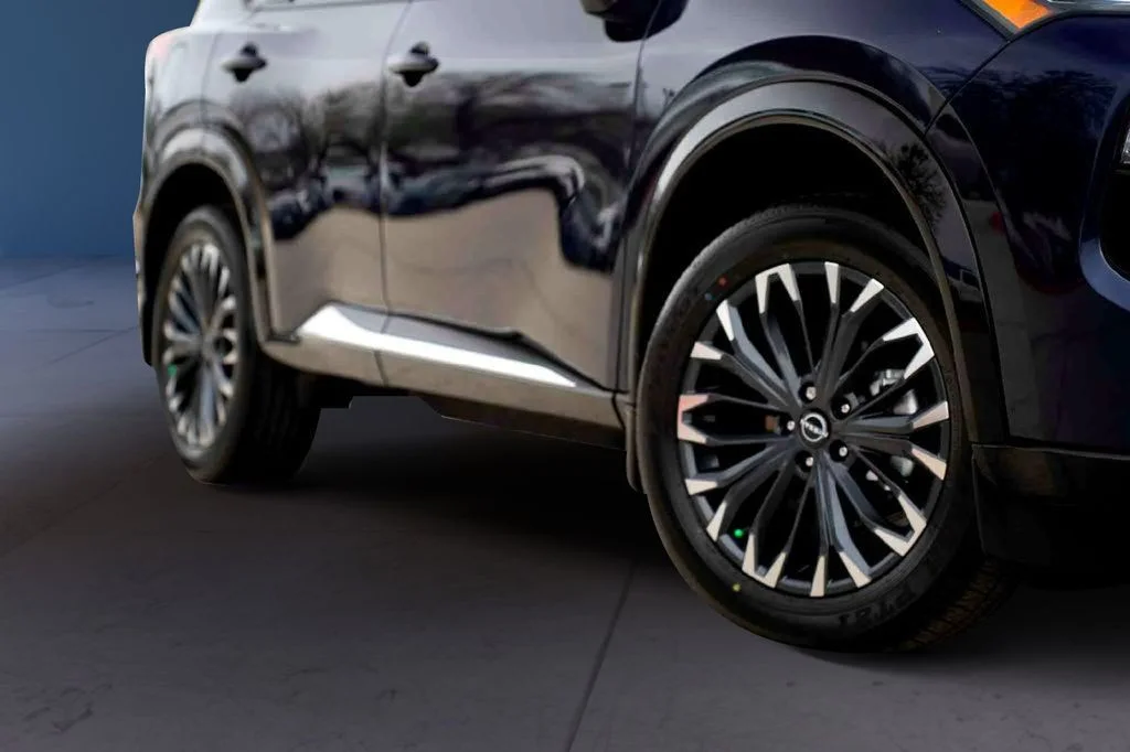New 2026 Blue Nissan Platinum image 2