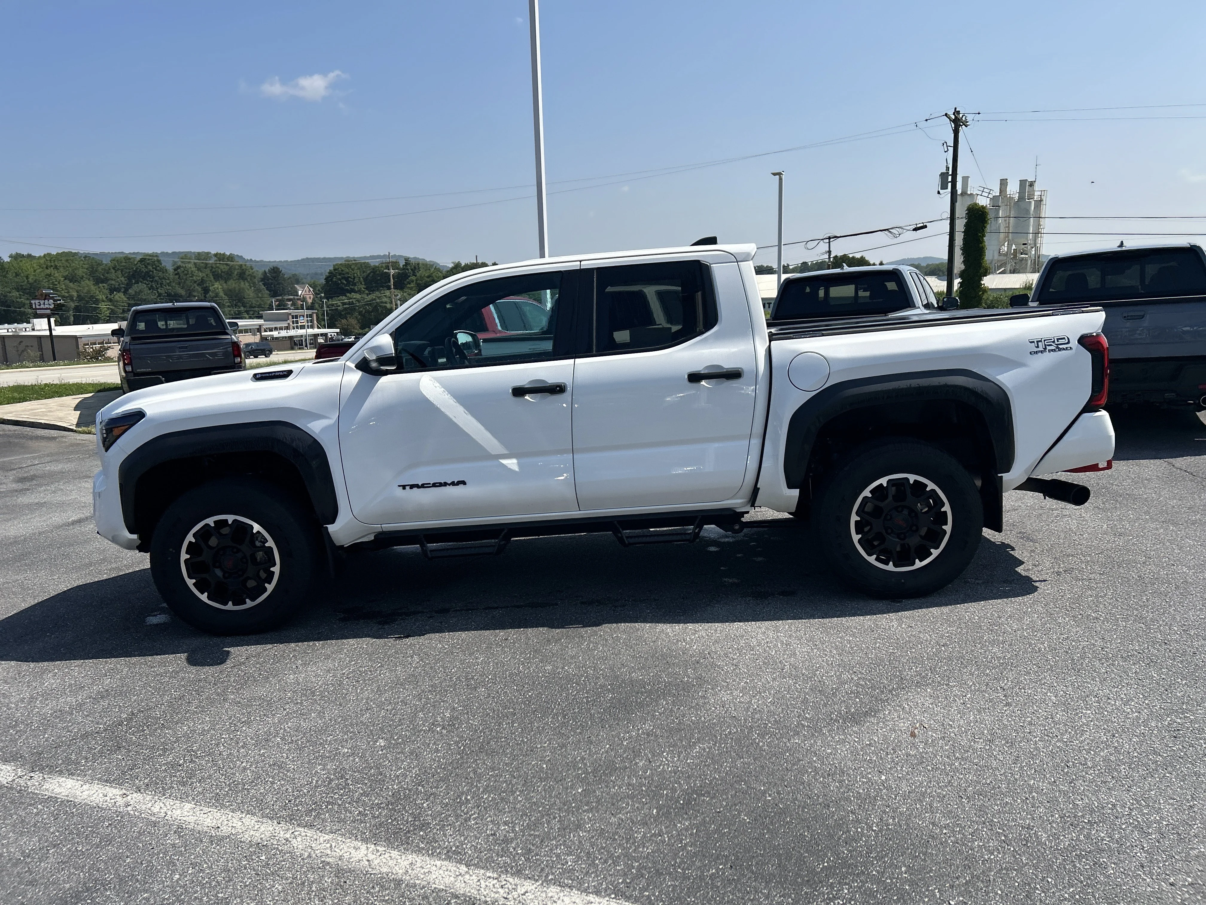 Used 2024 Ice Cap Toyota TRD Off Road Hybrid image 12