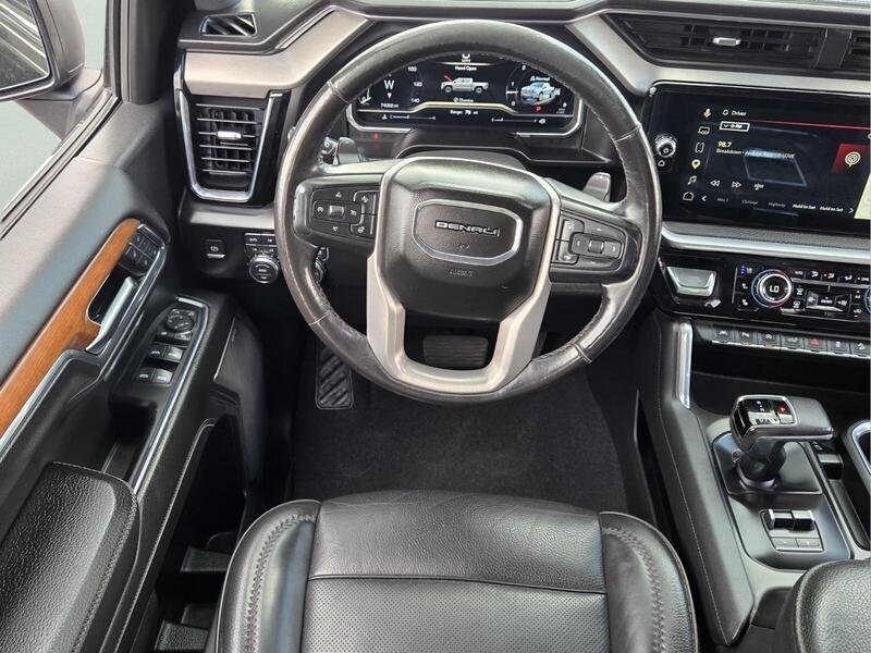 Used 2022 Onyx Black GMC 4WD CREW CAB 147" DENALI image 15