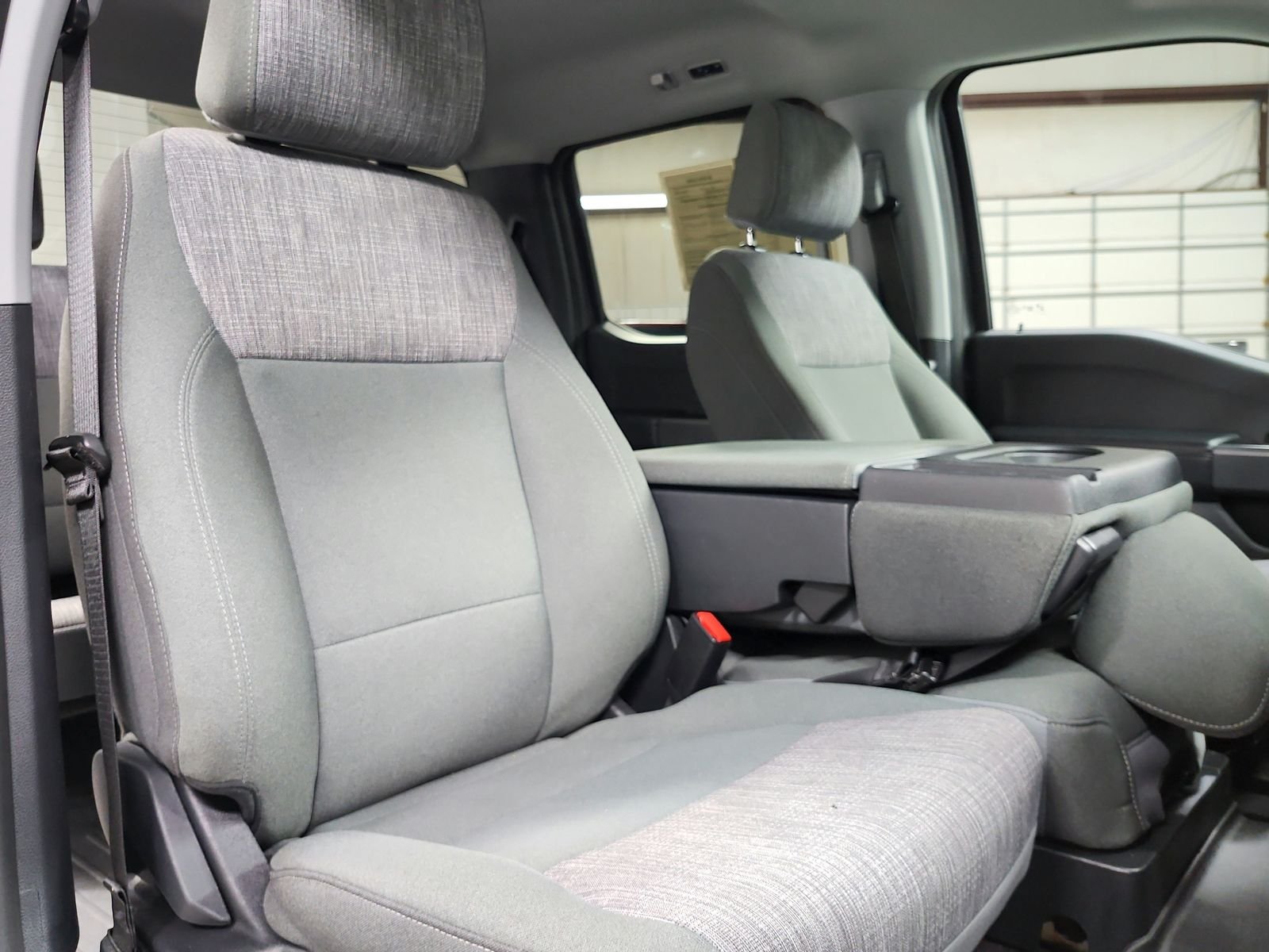 Used 2023  Ford XLT image 40