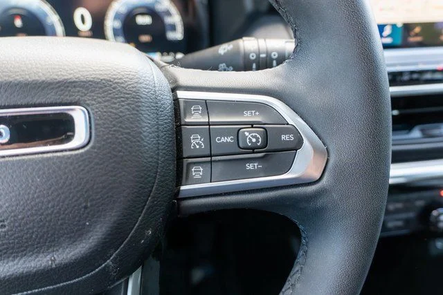 Used 2023 White Jeep Limited image 26