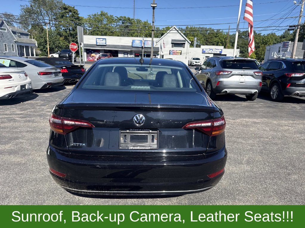 Used 2019 Black Volkswagen SEL image 4