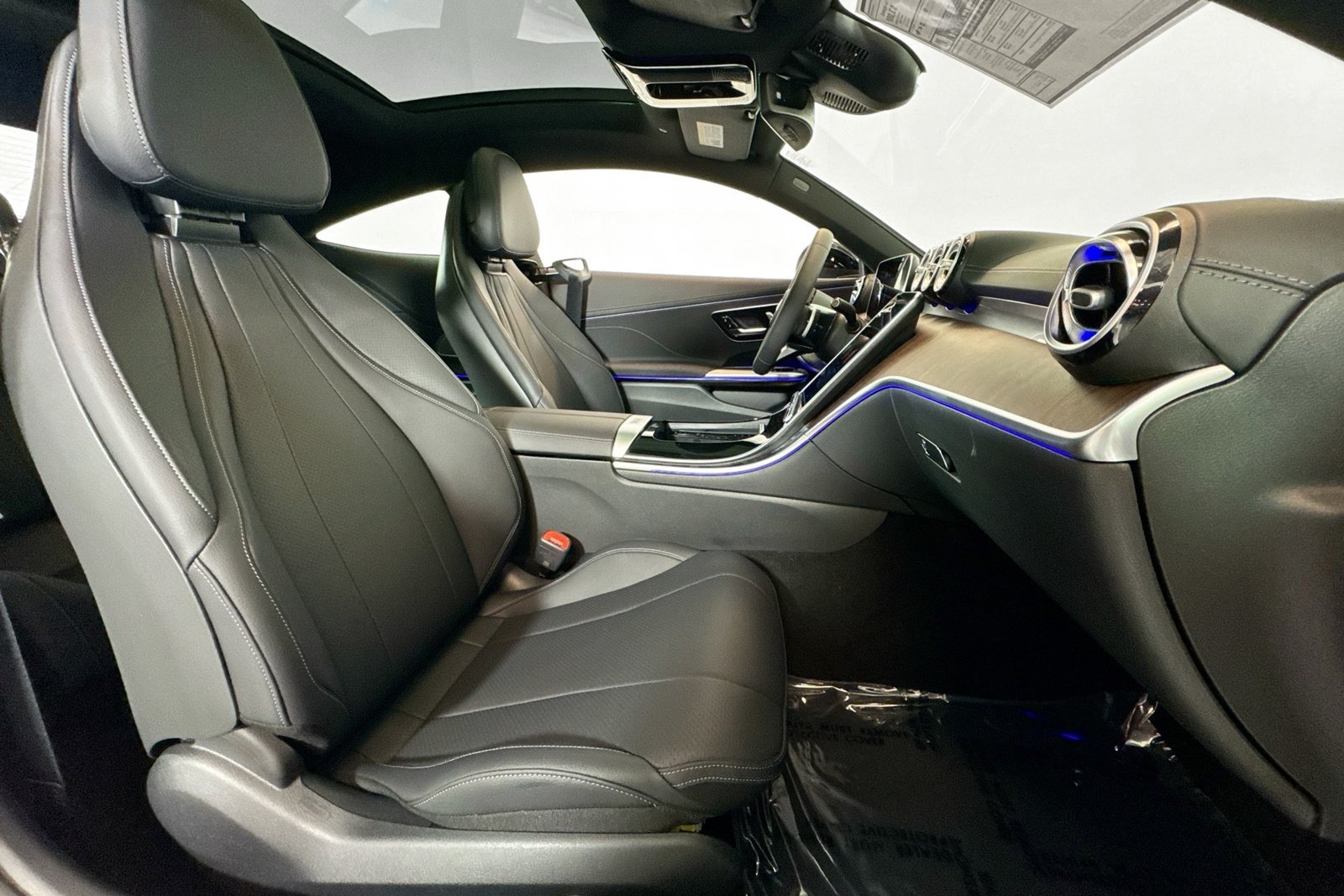 New 2026 Polar White Mercedes-Benz CLE 300 image 25