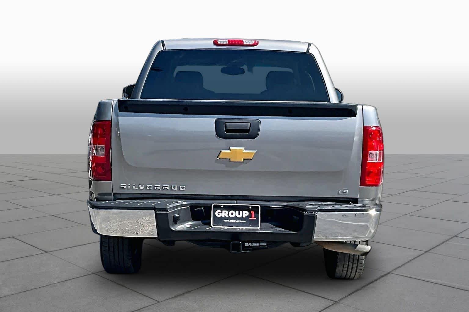 Used 2012 Graystone Metallic Chevrolet LS image 4