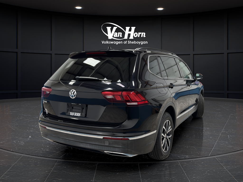 Used 2020 Deep Black Volkswagen 2.0T SE image 7