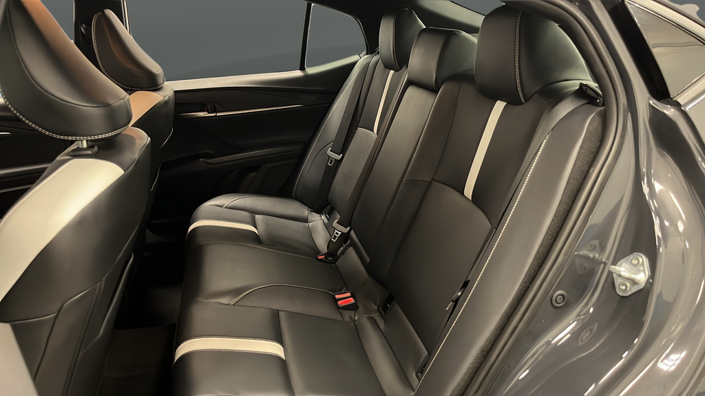 Used 2025 Underground Toyota SE image 22