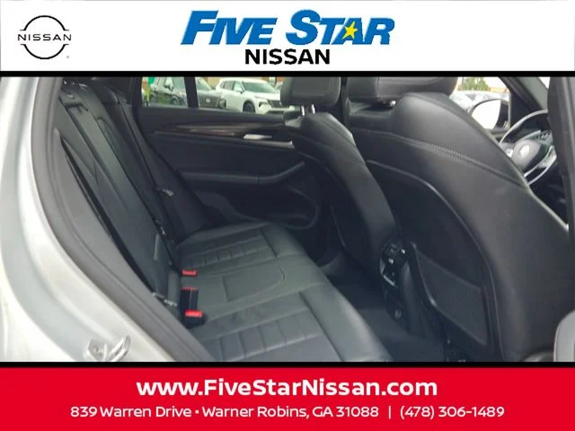 Used 2019 Silver BMW xDrive30i image 17