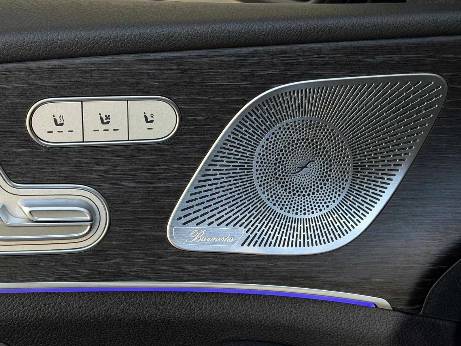 New 2026 MANUFAKTUR Silicon Grey Mercedes-Benz GLS 450 image 13