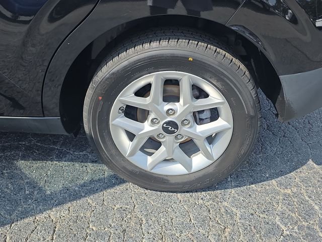 Used 2022 Black Kia LX image 33