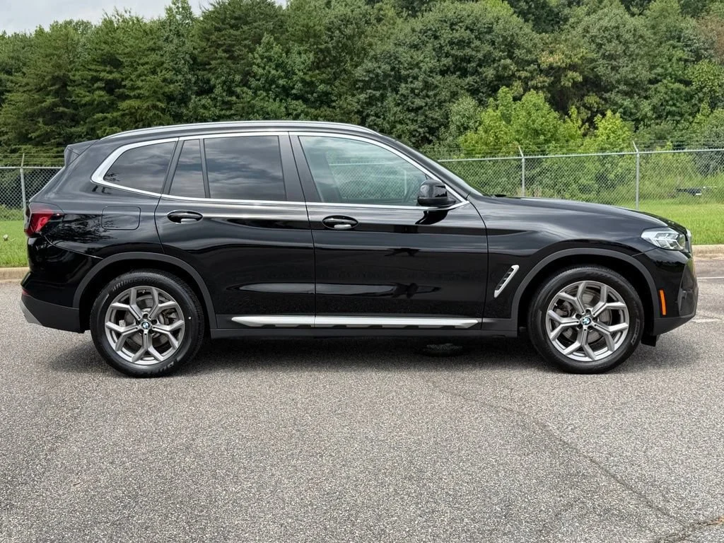 Used 2023 Black BMW sDrive30i image 31