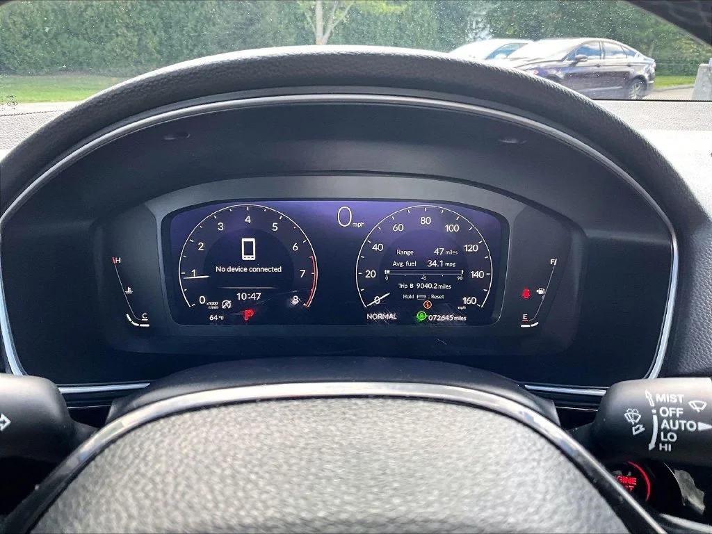 Used 2022 White Honda Touring image 25
