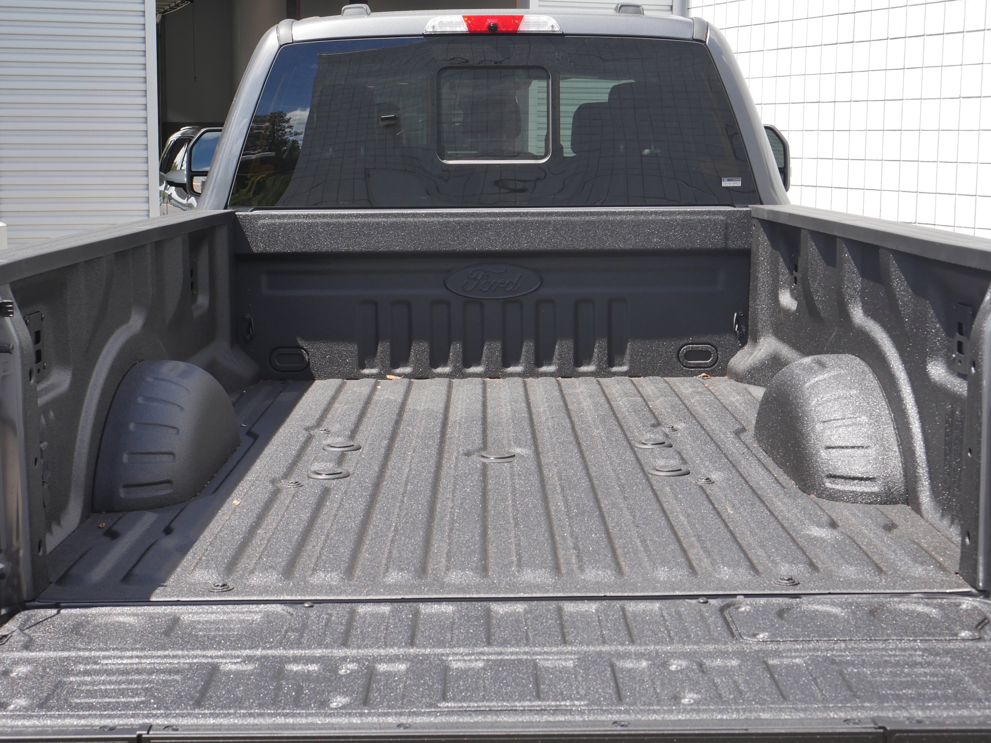 New 2026 Carbonized Gray Metallic Ford F-350® Lariat® image 29