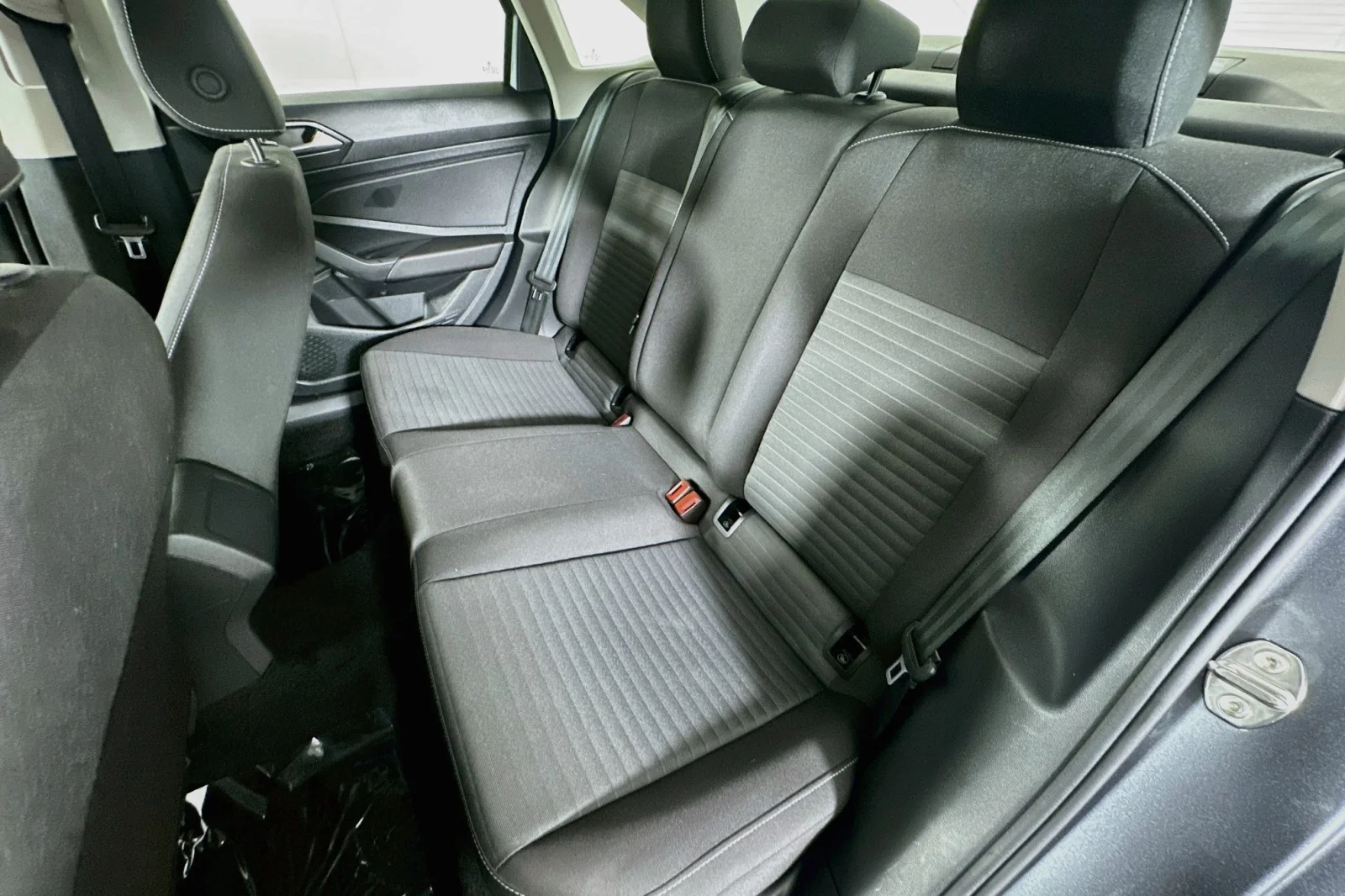 Used 2025 Platinum Gray Metallic Volkswagen S image 9