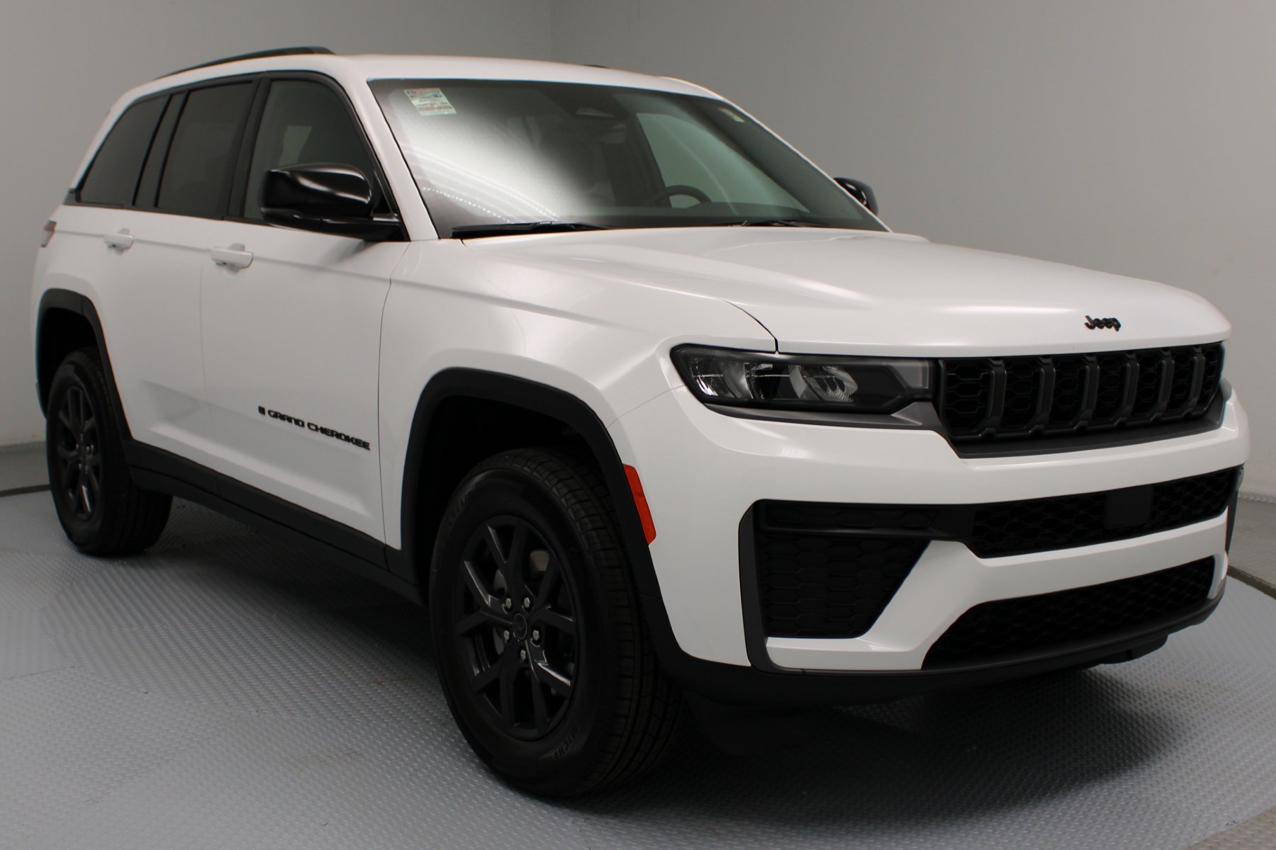 2027 Jeep Grand Cherokee