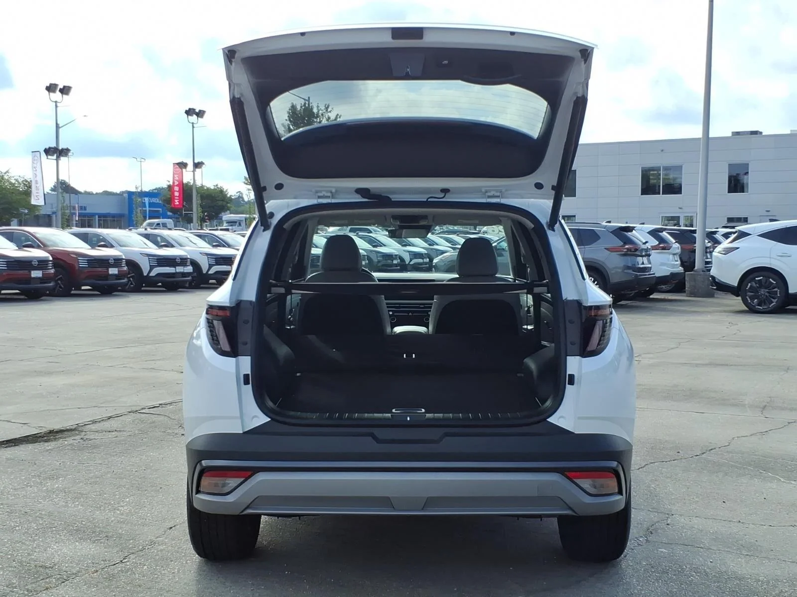 Used 2026 Creamy White Pearl Hyundai SEL Convenience image 23