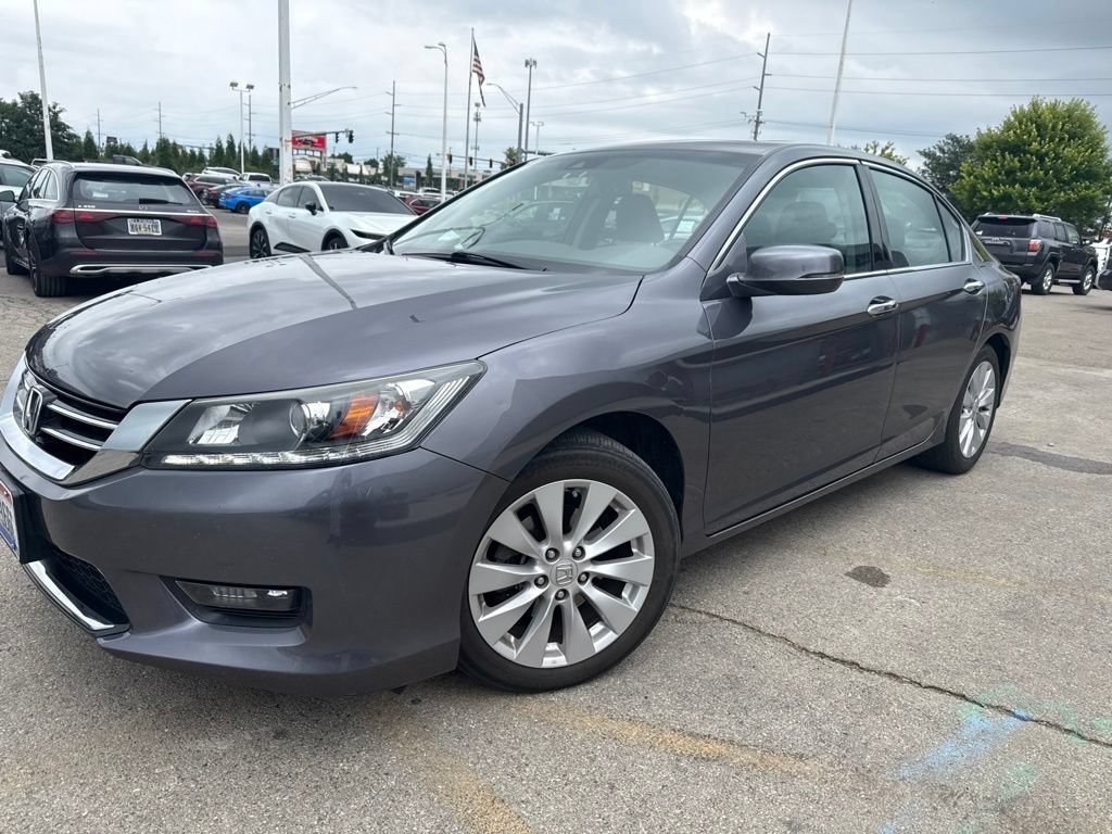 Used 2015  Honda EX-L image 10