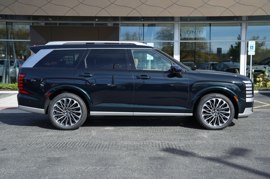 New 2027 Robust Emerald Pearl Hyundai Calligraphy image 20