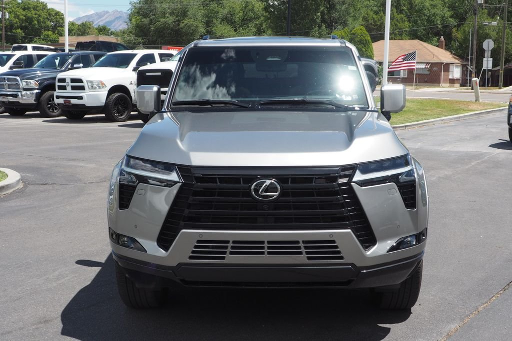 Used 2025 Silver Lexus 550 Luxury+ image 2