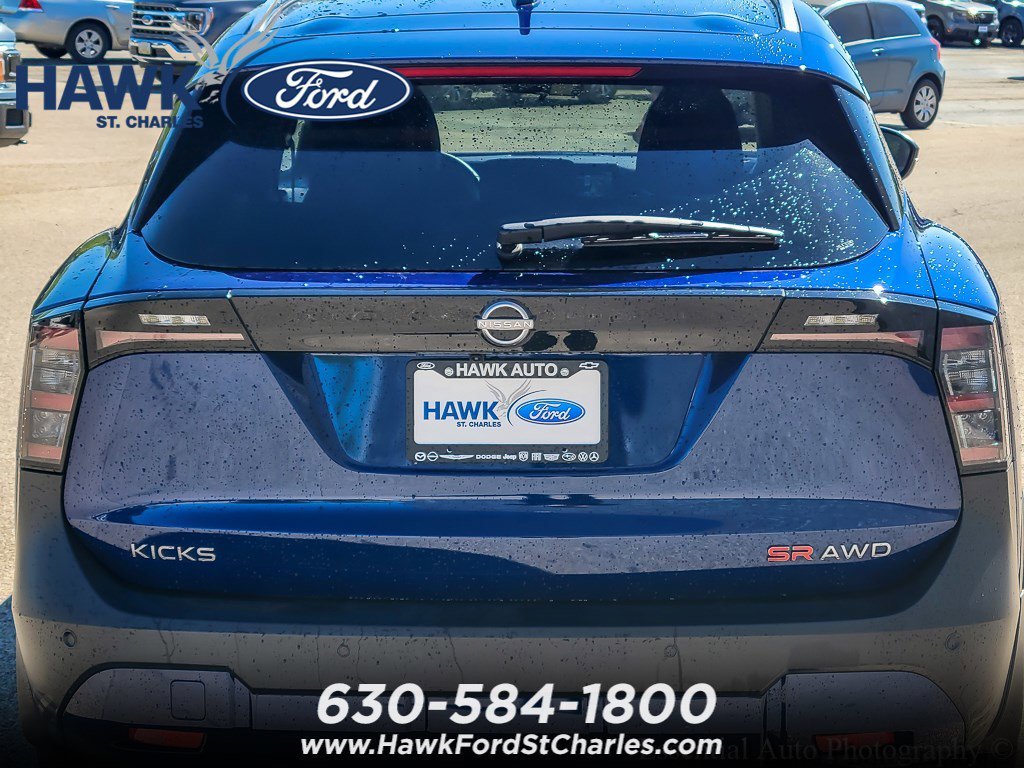 Used 2025 Deep Blue Pearl Nissan SR image 5
