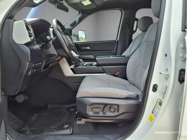 Used 2025 White Toyota SR5 image 12