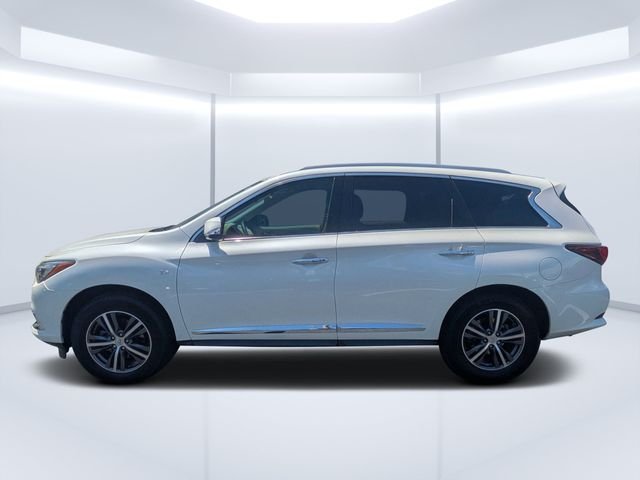 Used 2019 White INFINITI LUXE image 6